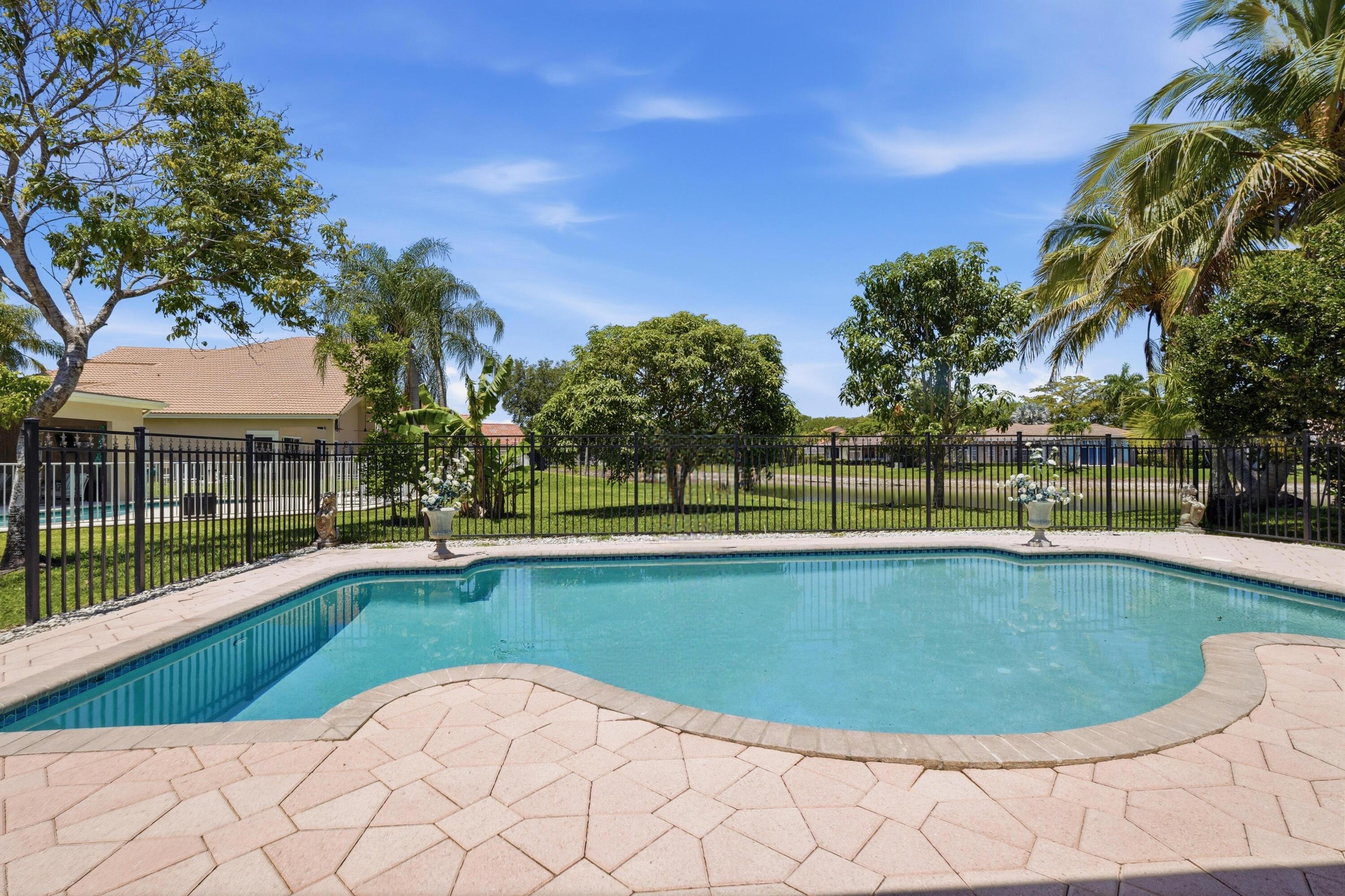 HIDDEN HAMMOCKS ESTATES - Residential