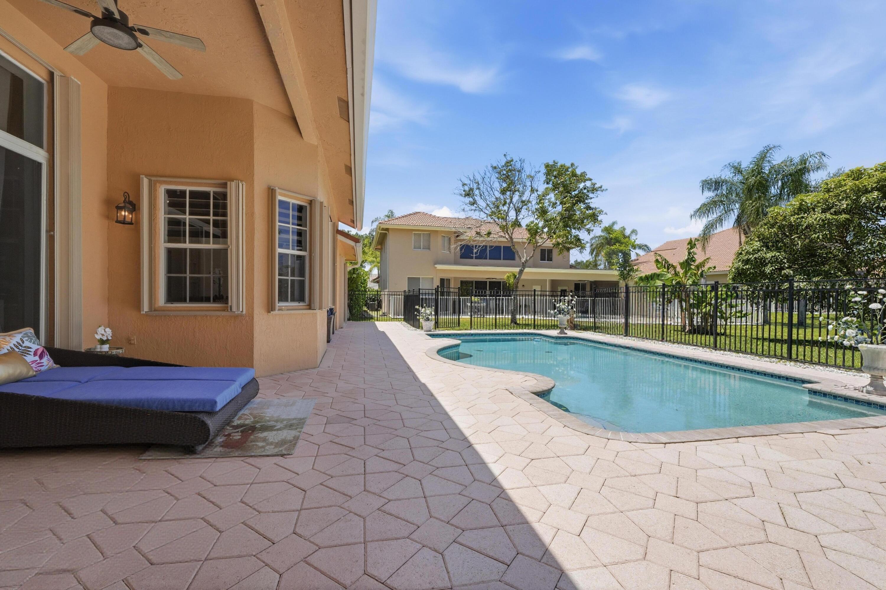 HIDDEN HAMMOCKS ESTATES - Residential