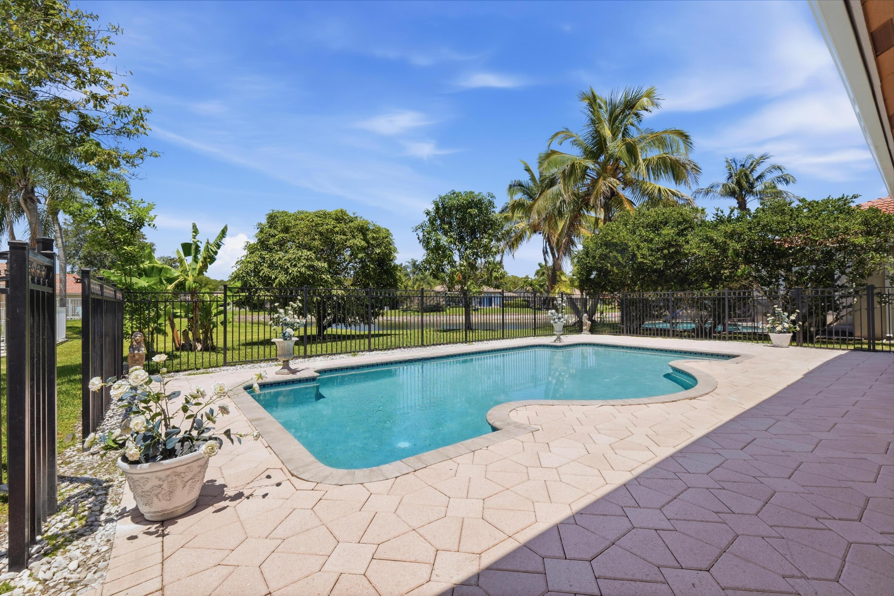 HIDDEN HAMMOCKS ESTATES - Residential