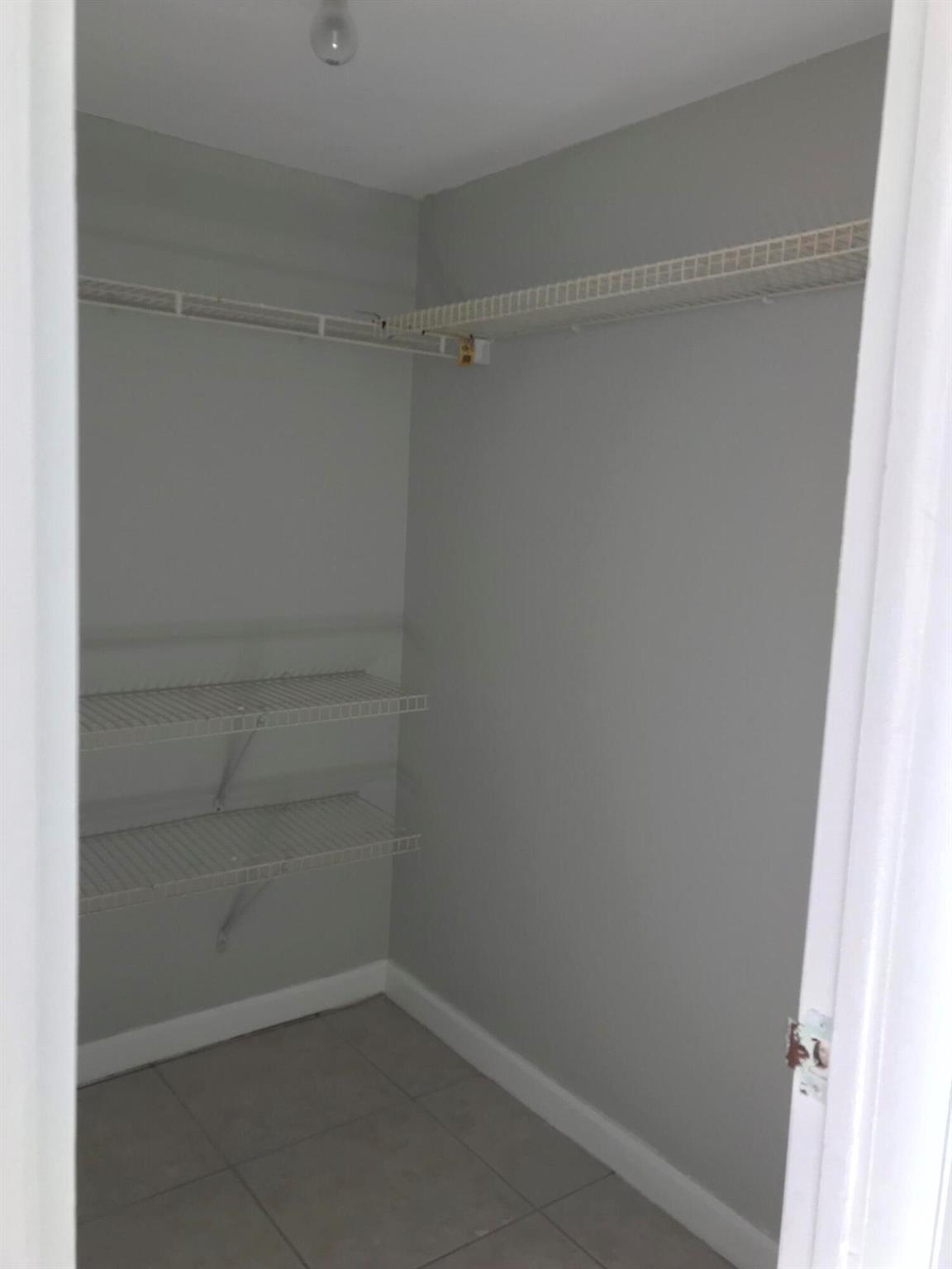 618 NW 13th Street 28