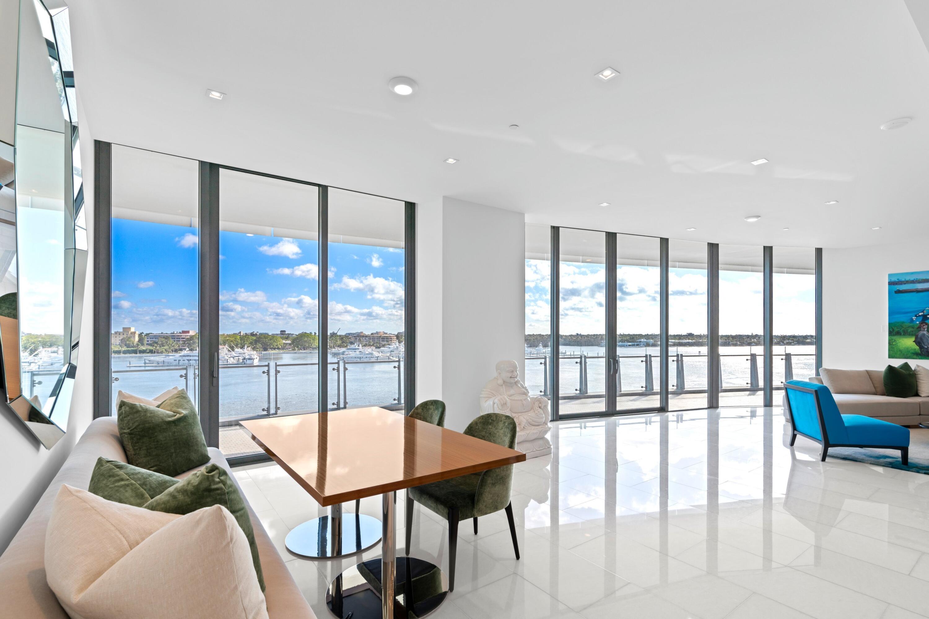 BRISTOL CONDO - Residential