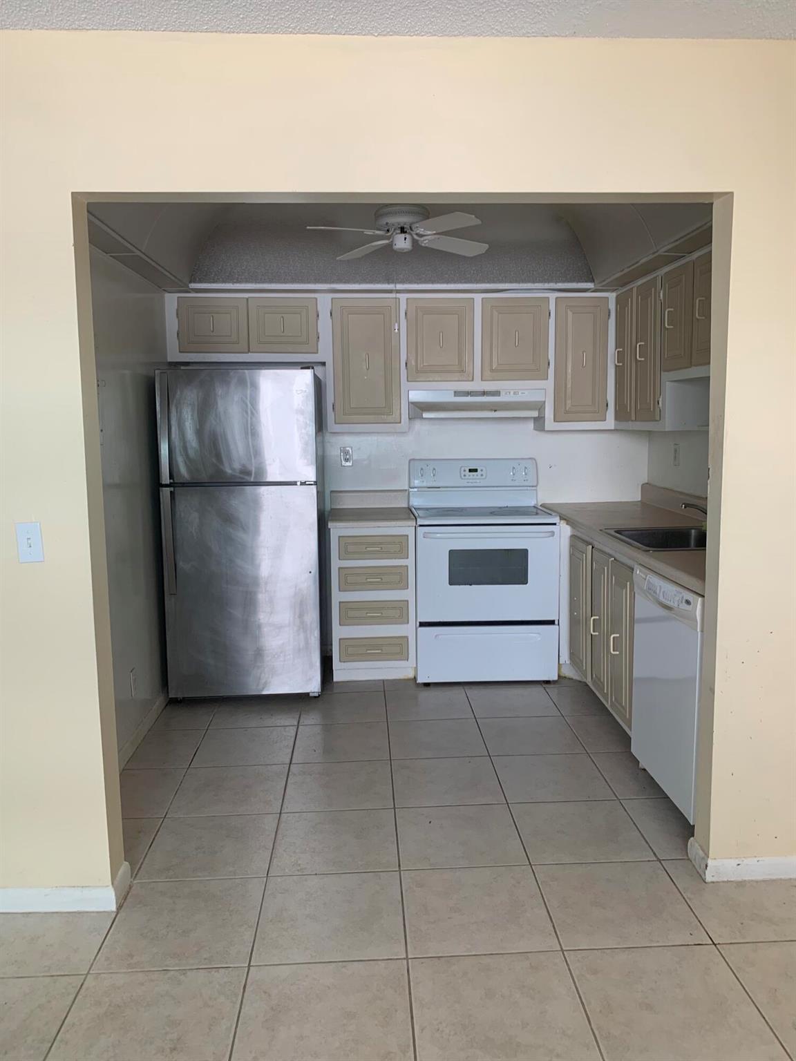 KINGS POINT MONACO CONDOS - Residential