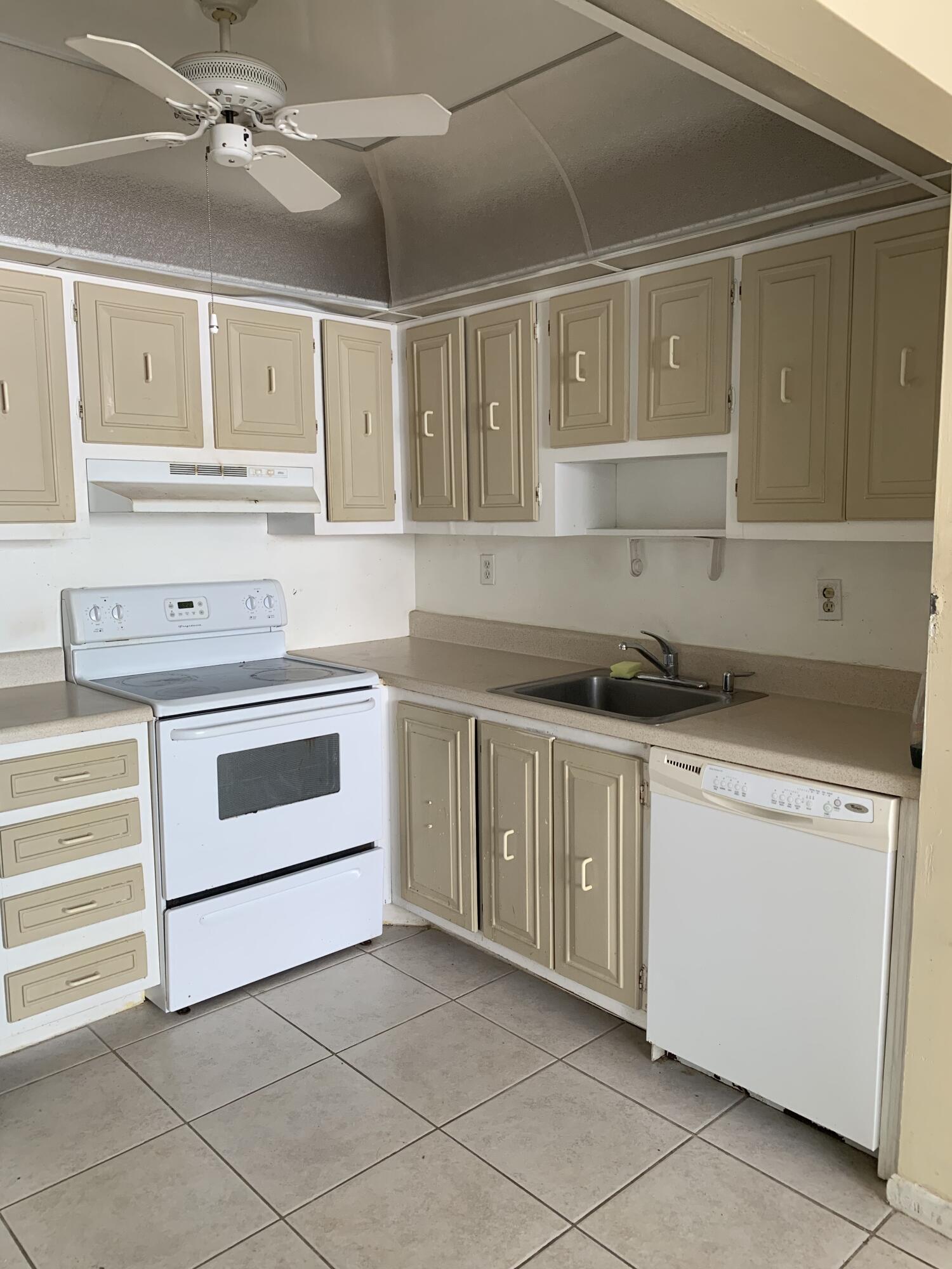 KINGS POINT MONACO CONDOS - Residential