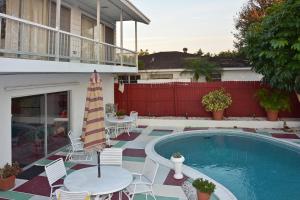 OCEAN VIEW RIDGE - Residential