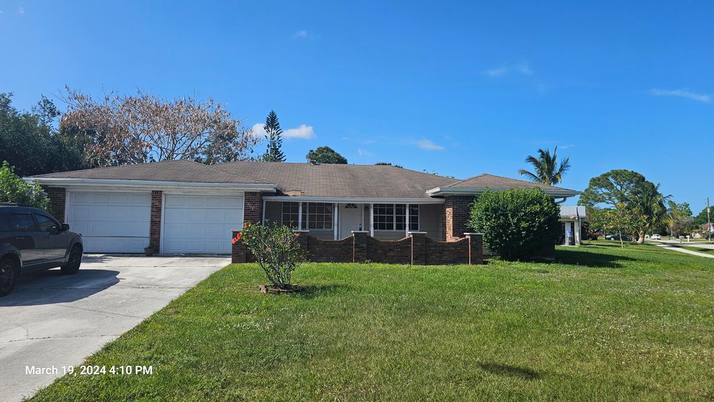 Photo of 301 NW Prima Vista Boulevard, Port Saint Lucie, FL 34983 (MLS # R10970362)