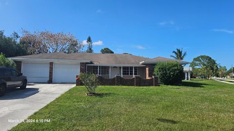 Single Family Residence in Port St Lucie FL 301 Prima Vista Boulevard Blvd.jpg