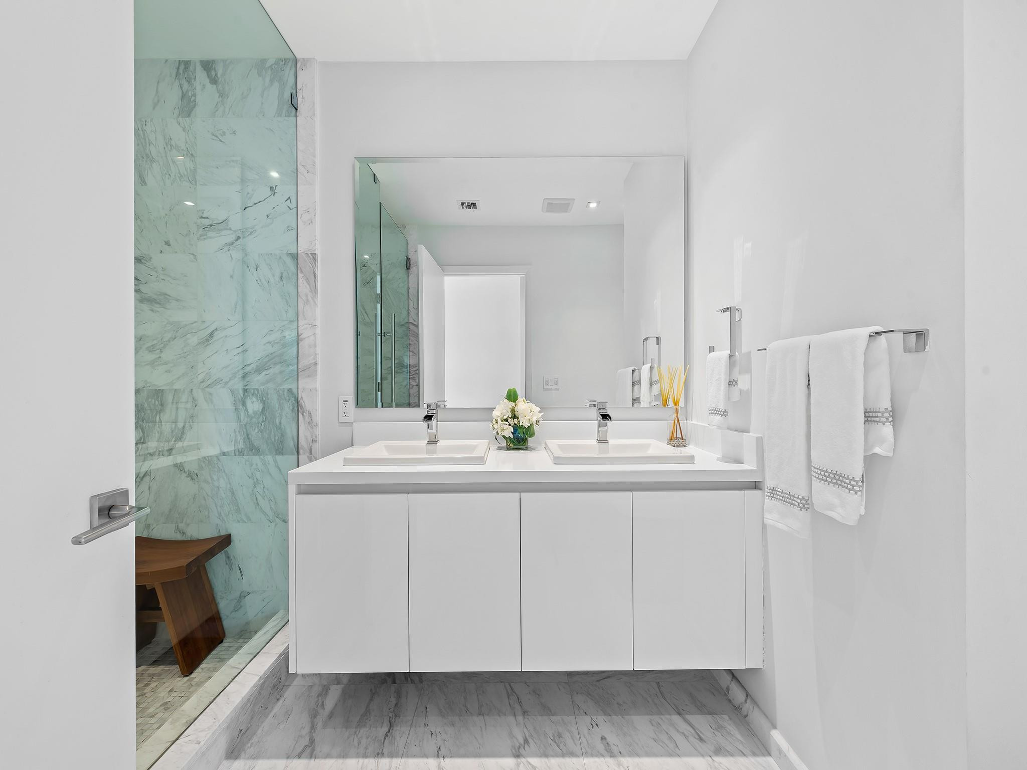 Paramount - Residential