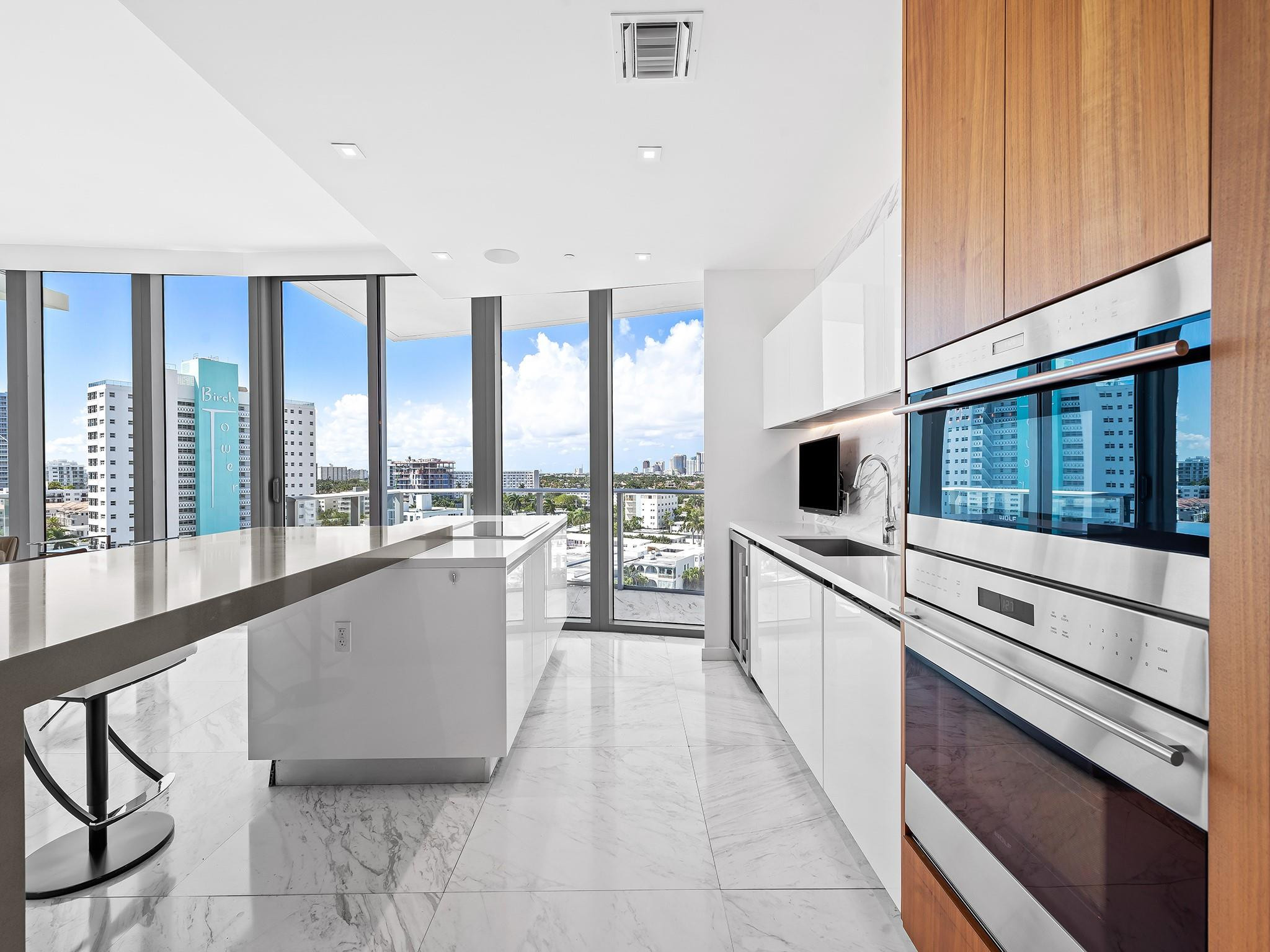 Paramount - Residential