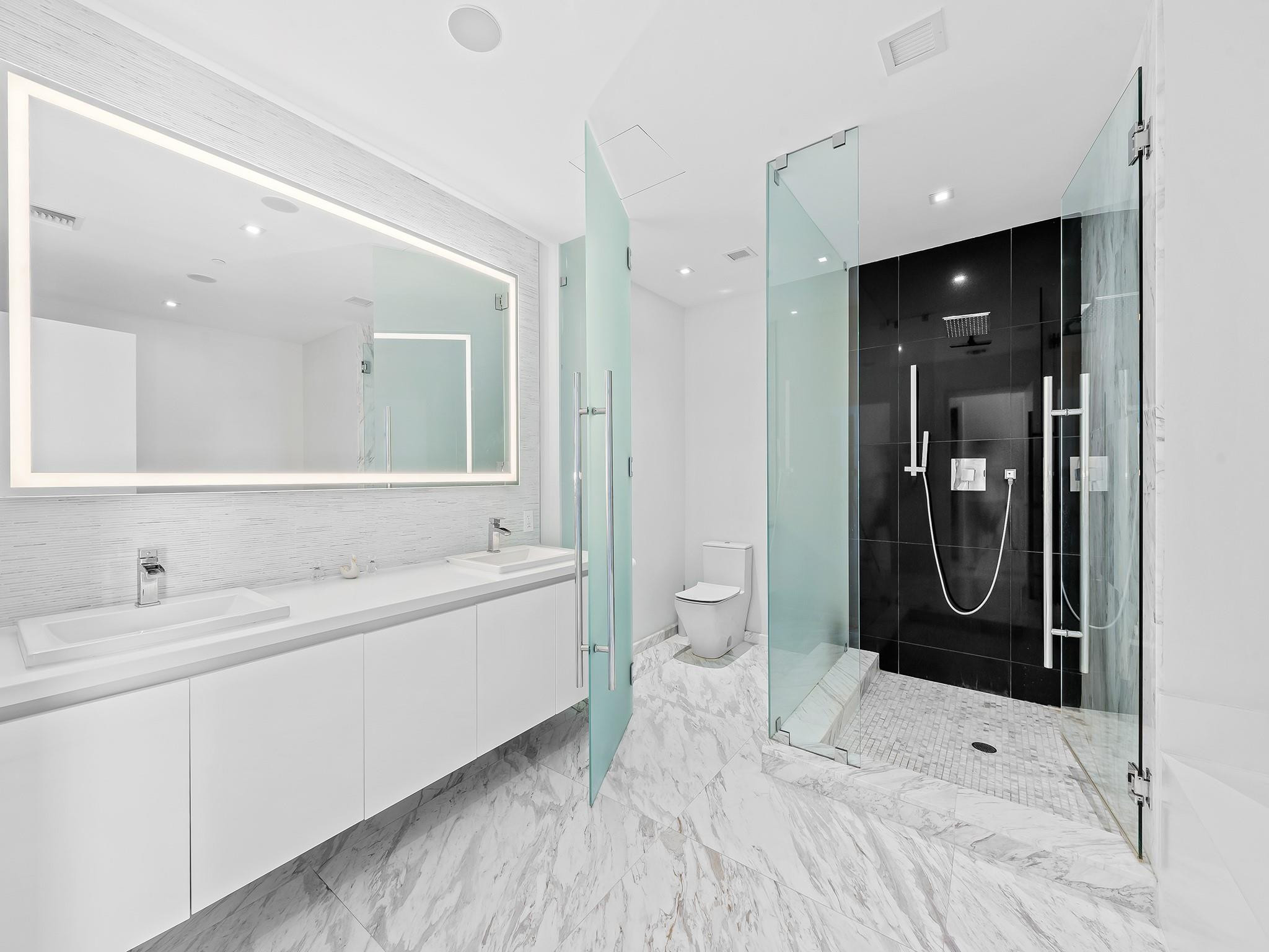 Paramount - Residential