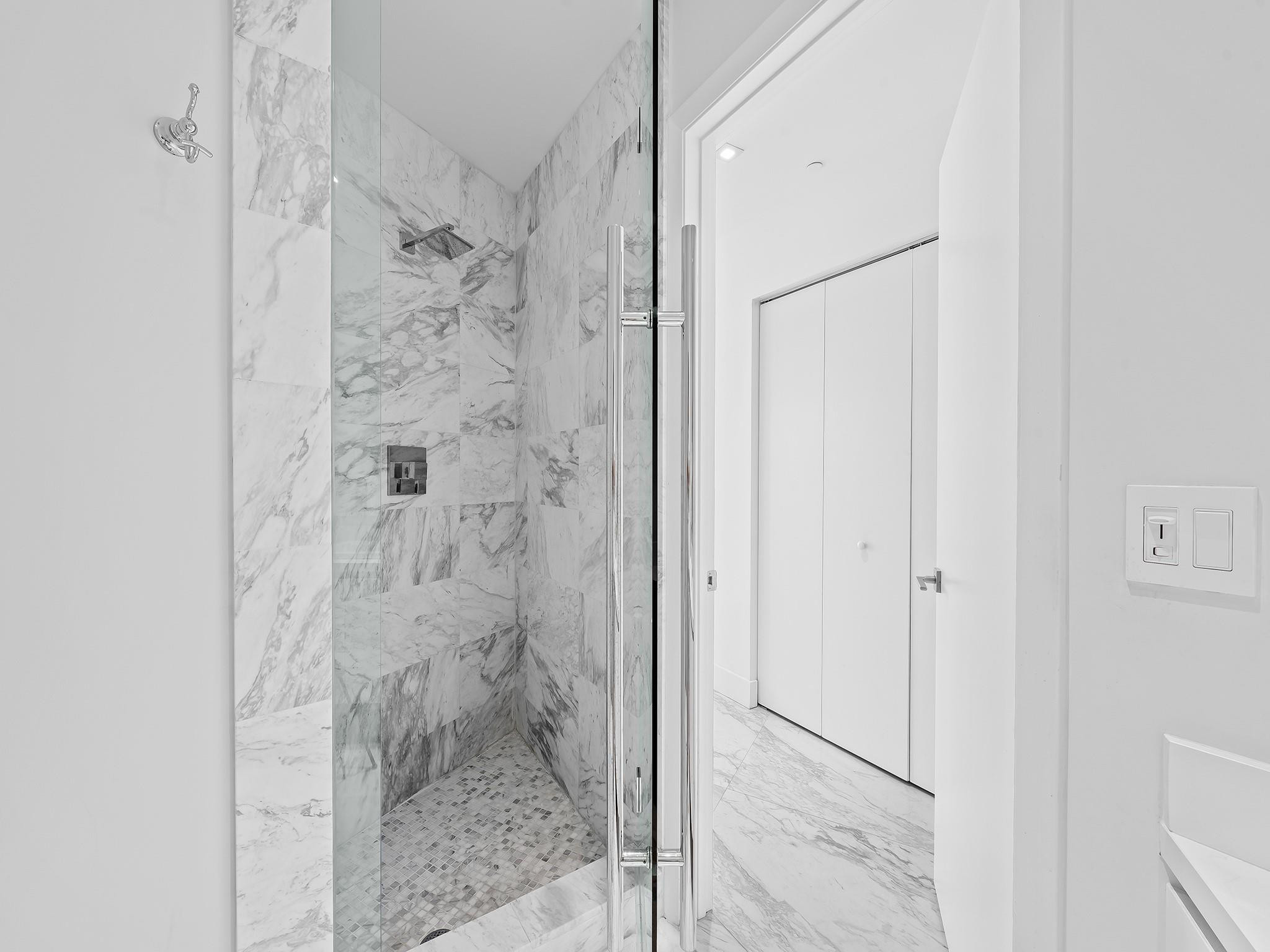 Paramount - Residential