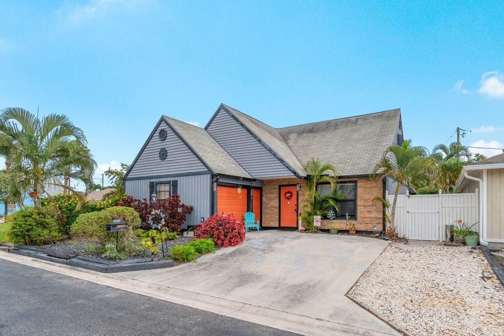 Photo of 6045 Lace Wood Circle #6045, Lake Worth, FL 33462 (MLS # R10954656)