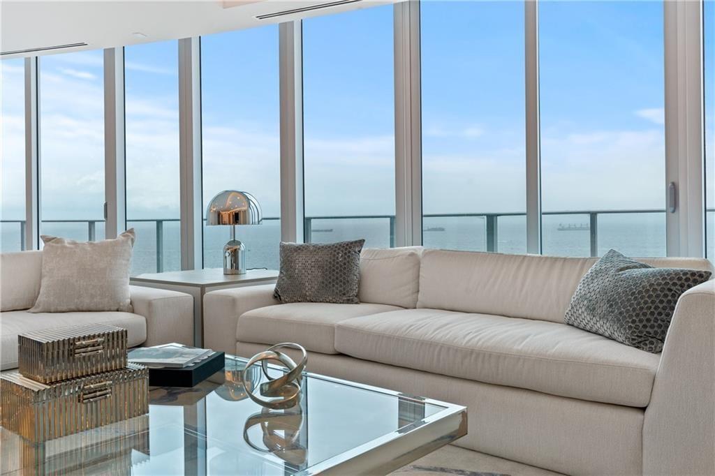 Paramount Residences - Residential