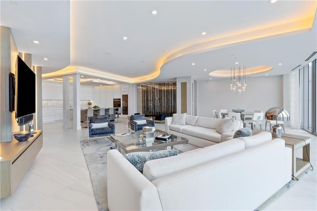 Paramount Residences - Residential