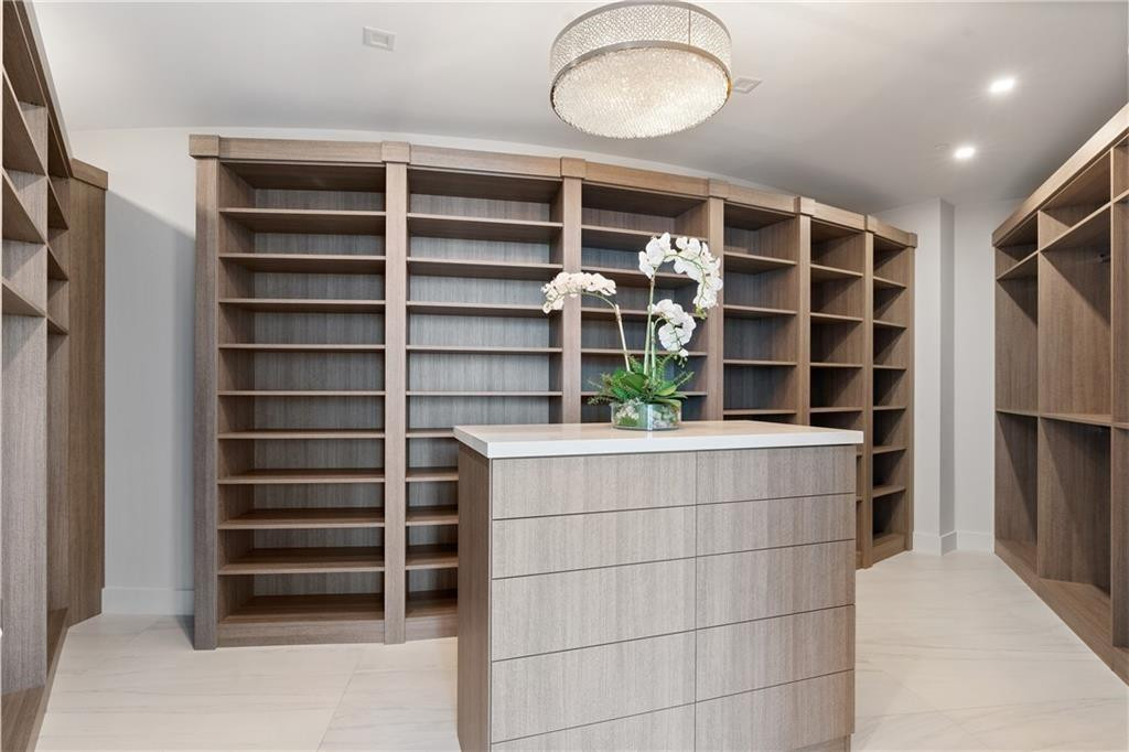 Paramount Residences - Residential