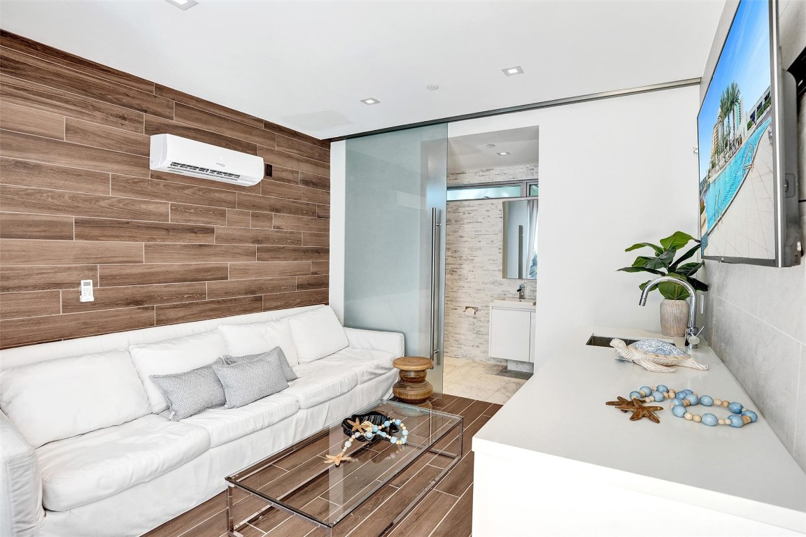 Paramount Residences - Residential