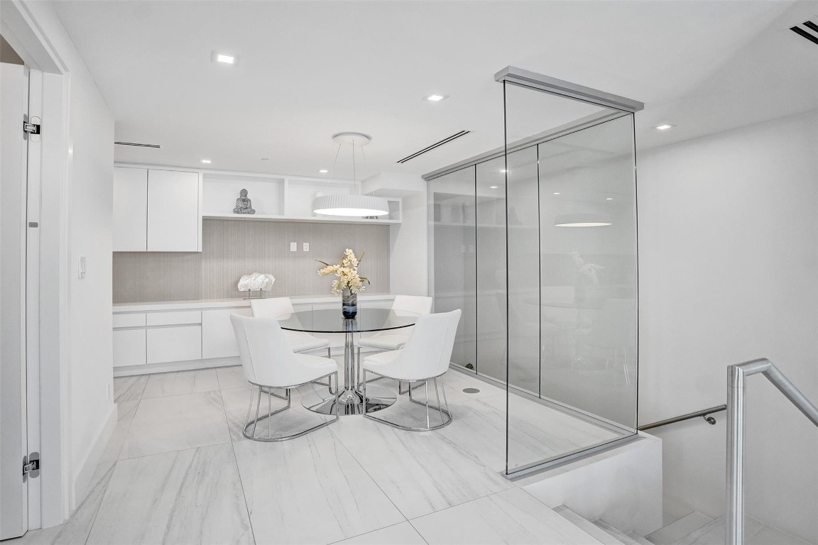 Paramount Residences - Residential