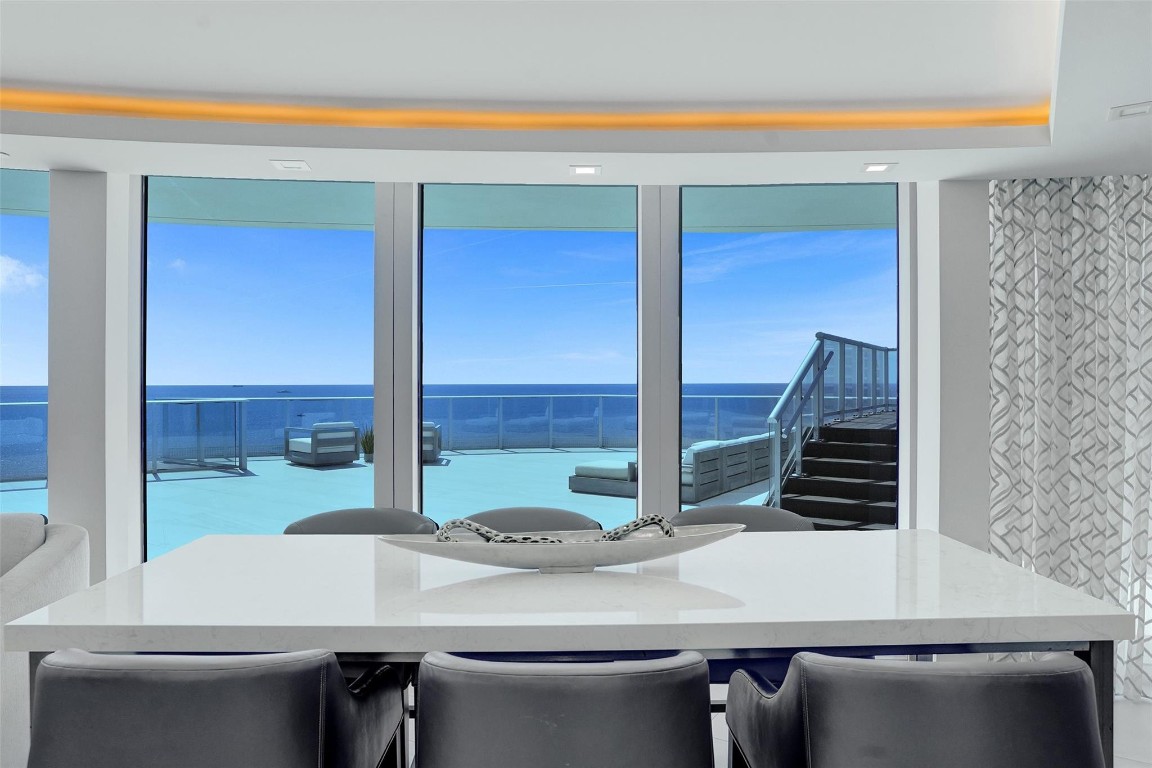 Paramount Residences - Residential