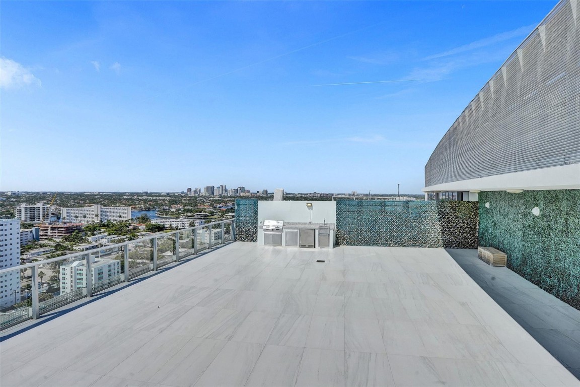 Paramount Residences - Residential