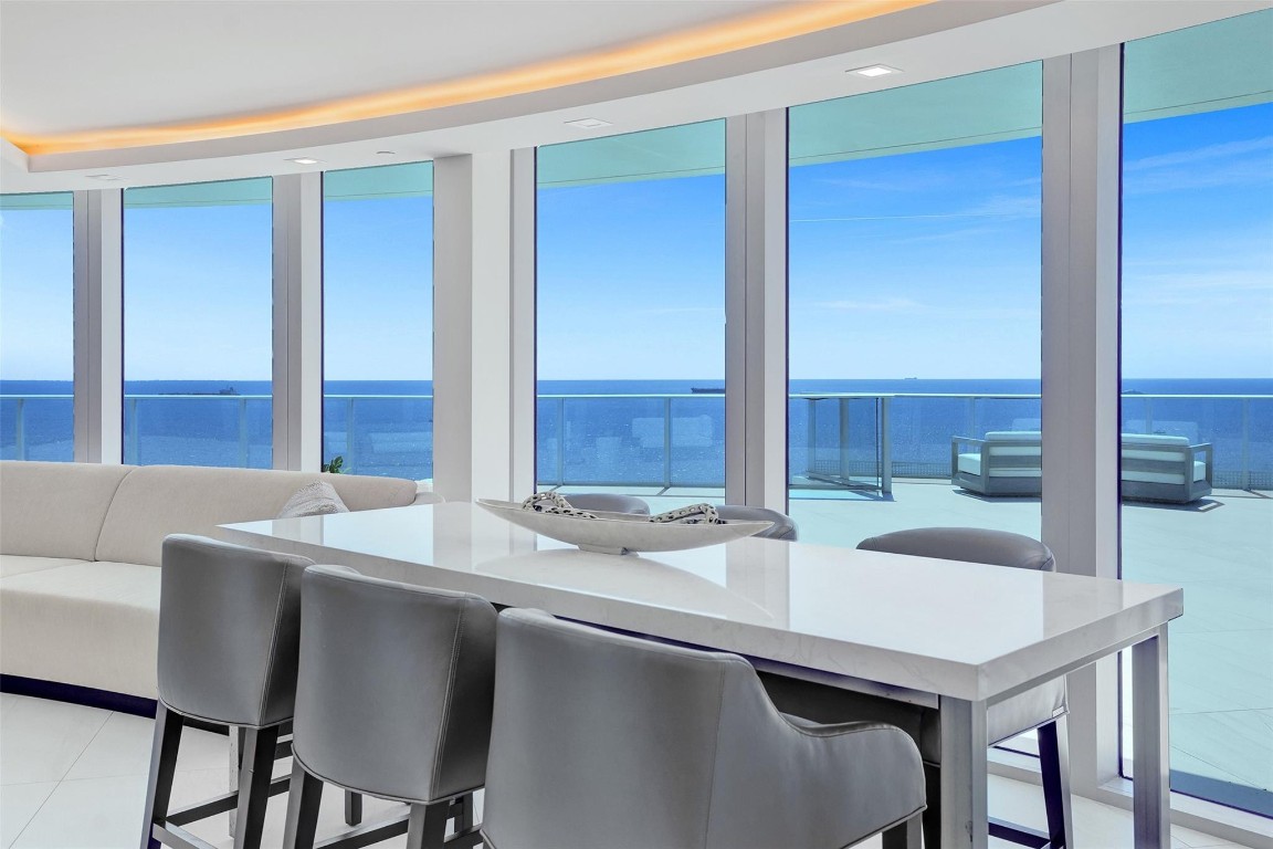 Paramount Residences - Residential