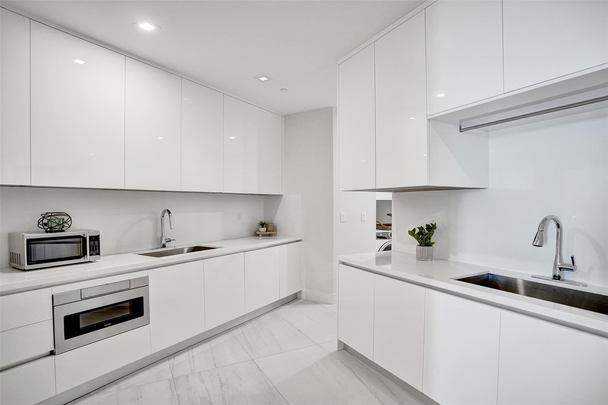 Paramount Residences - Residential