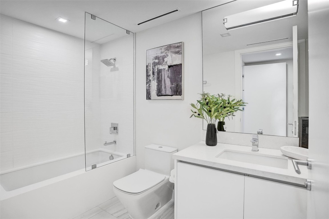 Paramount Residences - Residential