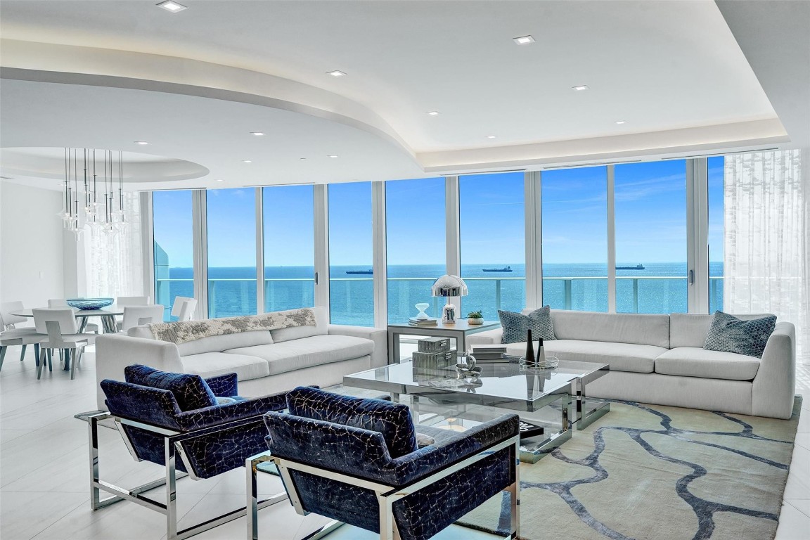 Paramount Residences - Residential