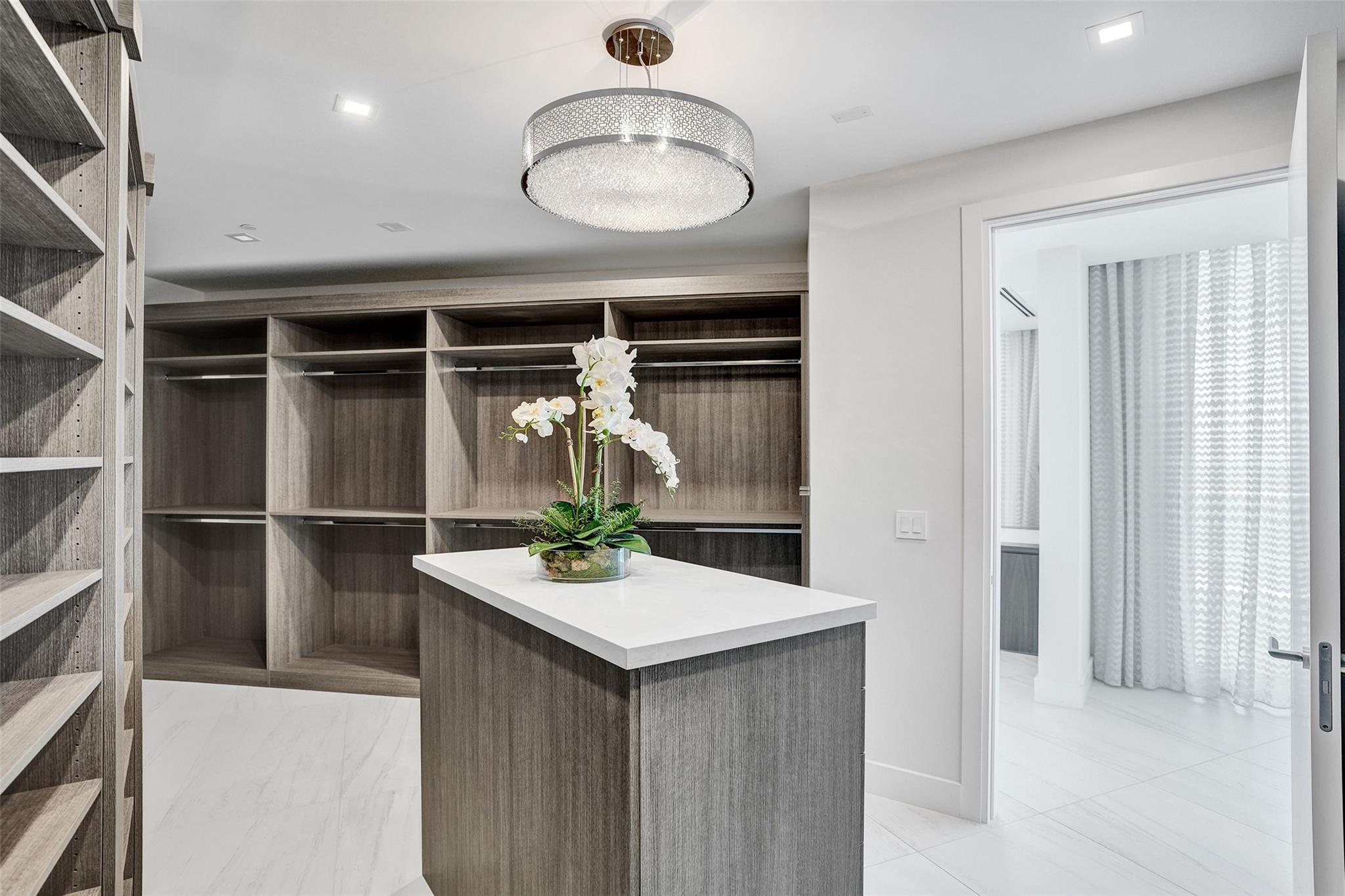 Paramount Residences - Residential