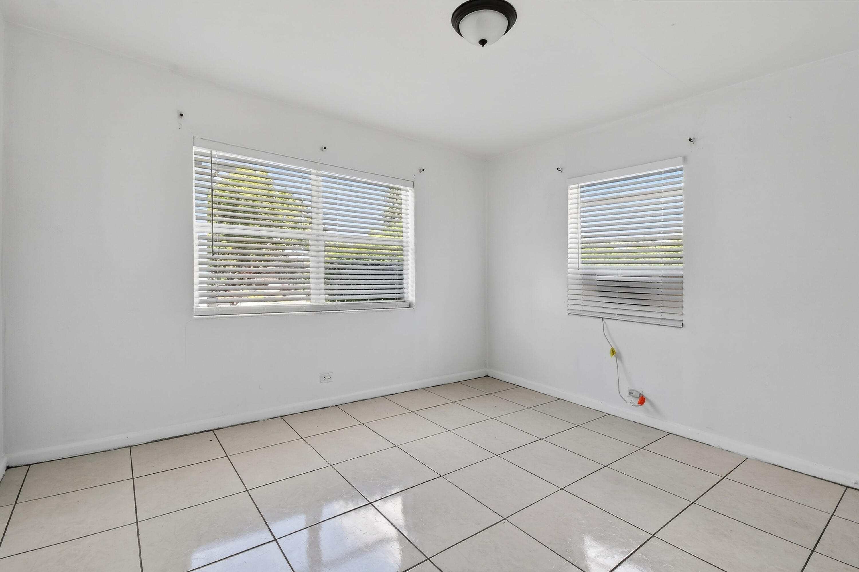 PLEASANT HEIGHTS - Residential Income