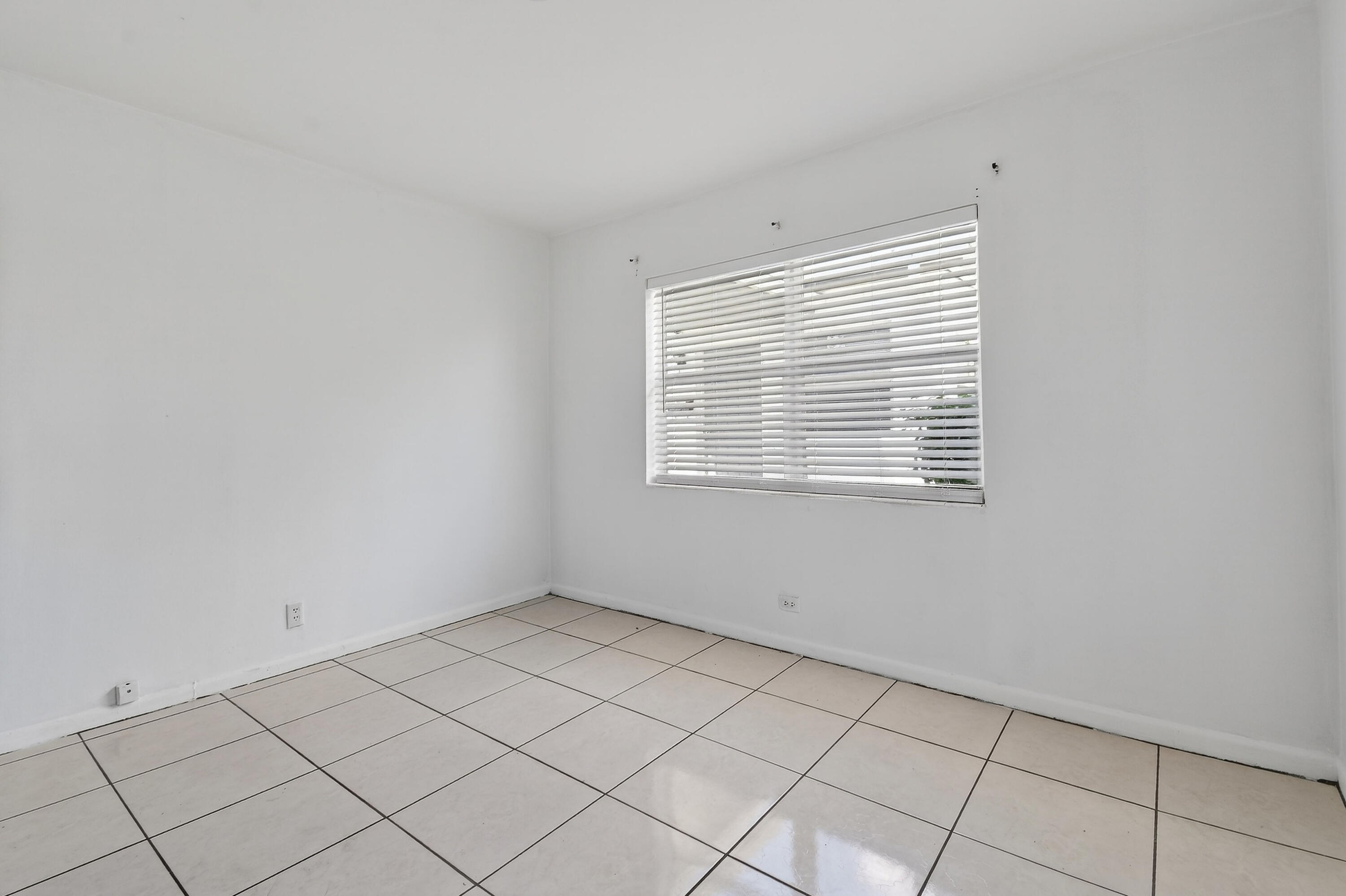 PLEASANT HEIGHTS - Residential Income