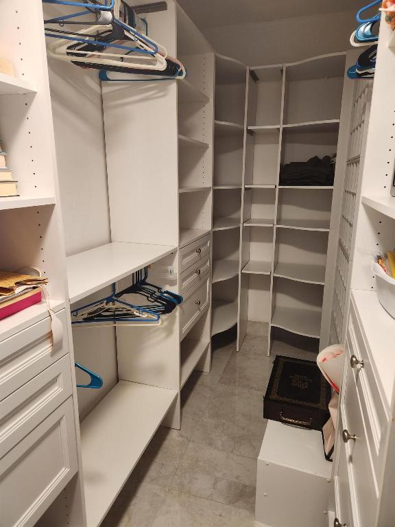 WOODHAVEN CONDO - Residential Lease