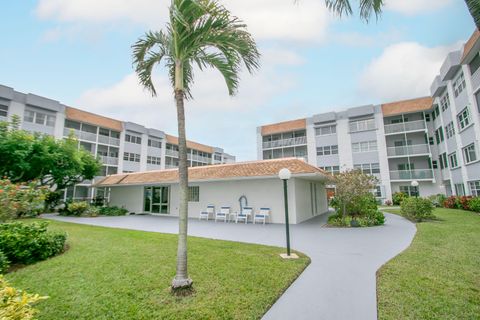 A home in Lake Worth Beach