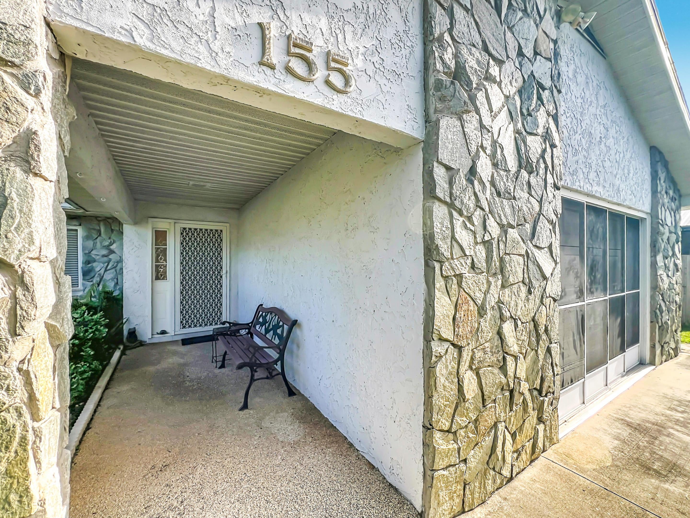 155 SW EXMORE Avenue, Port St Lucie, FL, 34983/$299,900 4 155 SW EXMORE Avenue