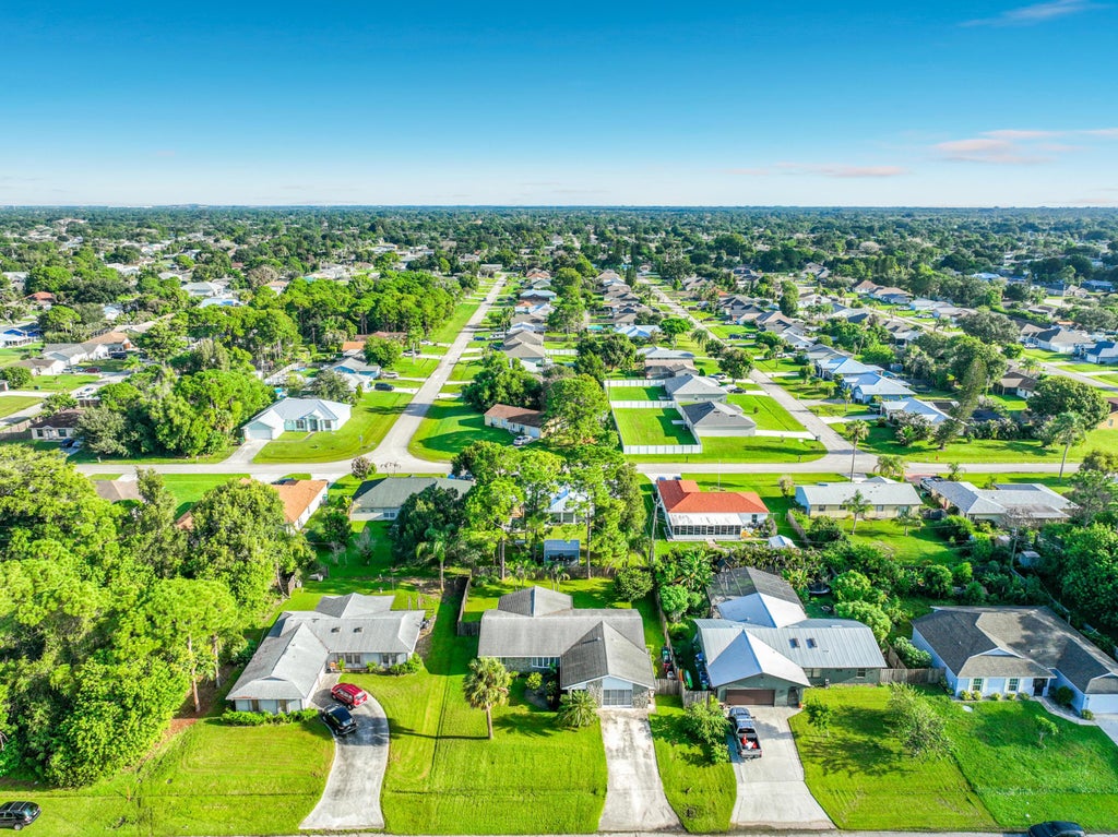 Photo of 155 SW EXMORE Avenue, Port Saint Lucie, FL 34983 (MLS # B26075279)