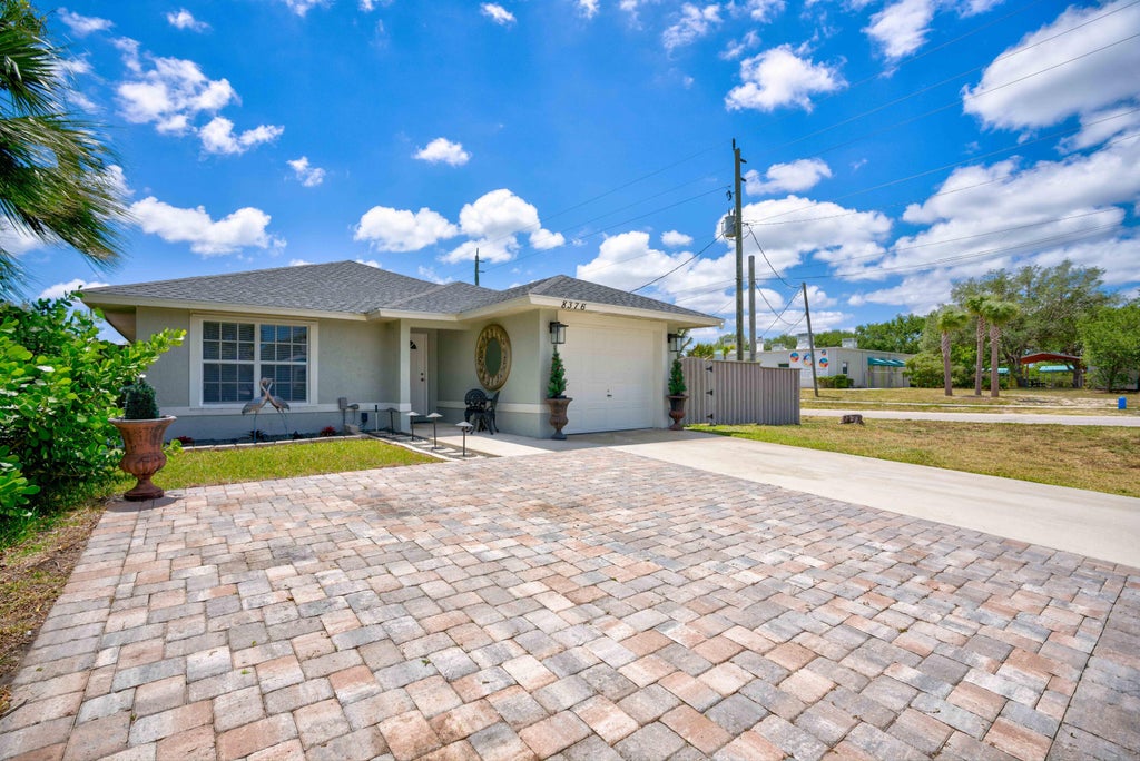 Photo of 8376 SE Alamanda Way, Hobe Sound, FL 33455 (MLS # R10979718)