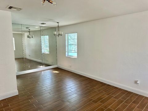 A home in Lake Worth Beach