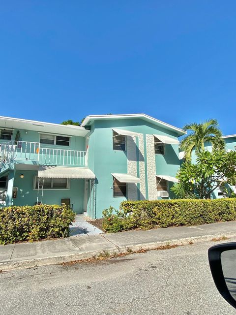 A home in Lake Worth Beach