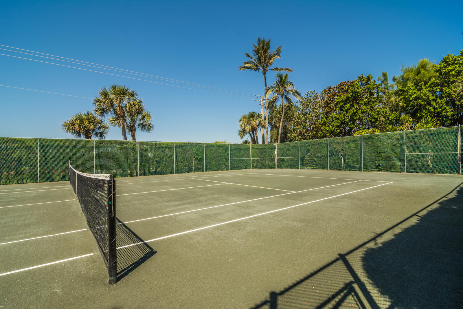 ENCLAVE OF PALM BEACH COND DECL FILED 2-12-85 IN - Residential