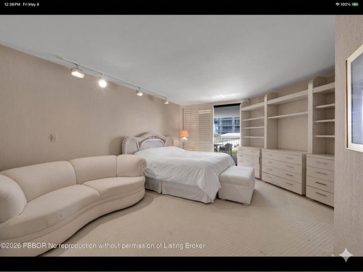 ENCLAVE OF PALM BEACH COND DECL FILED 2-12-85 IN - Residential