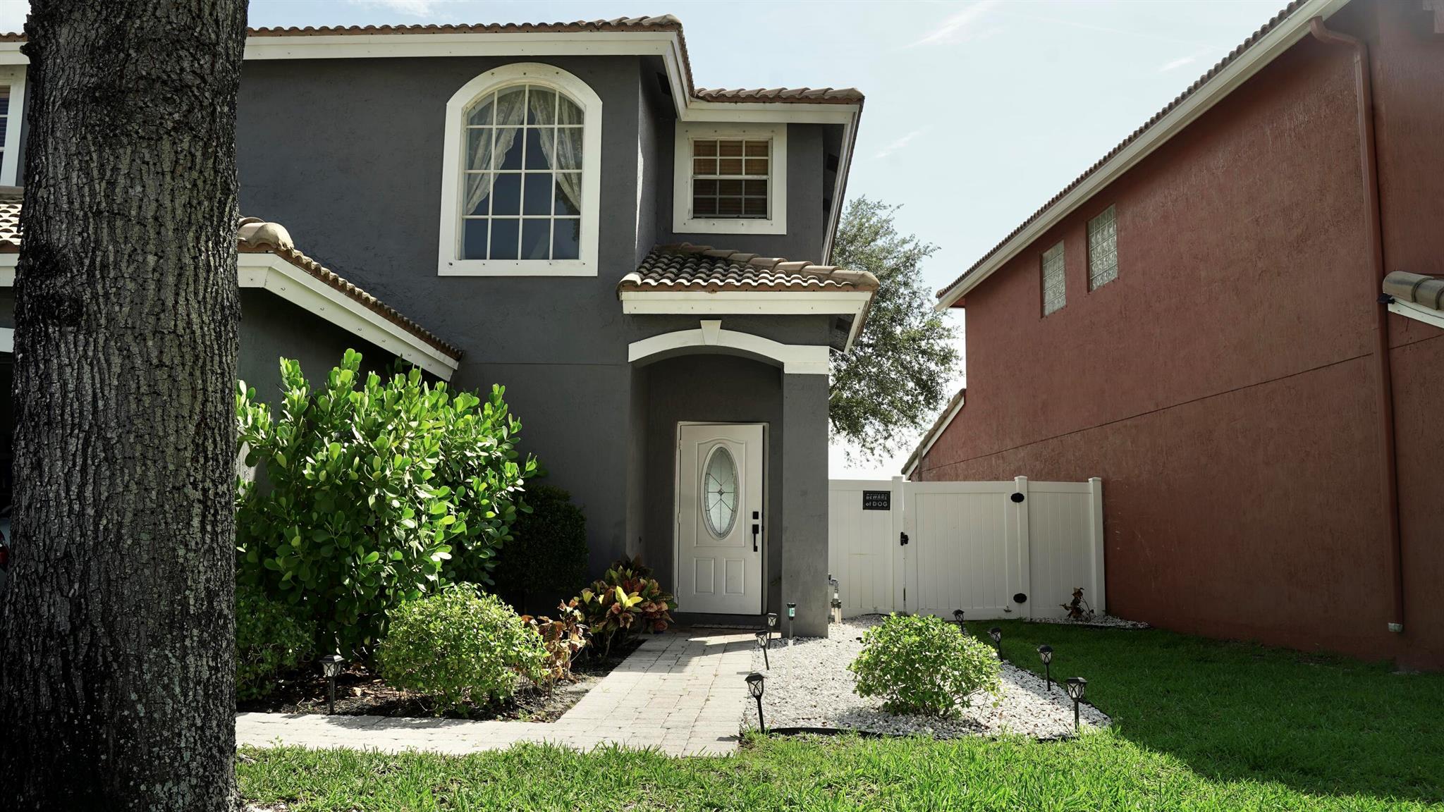 3290 Turtle Cove