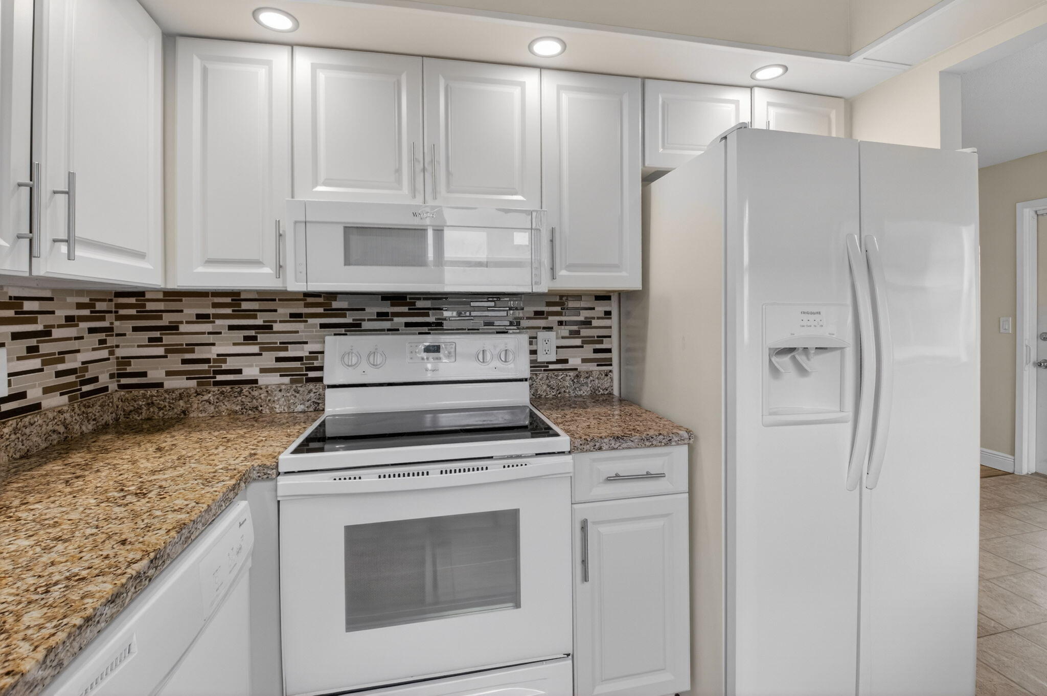 KINGS POINT FLANDERS CONDOS - Residential