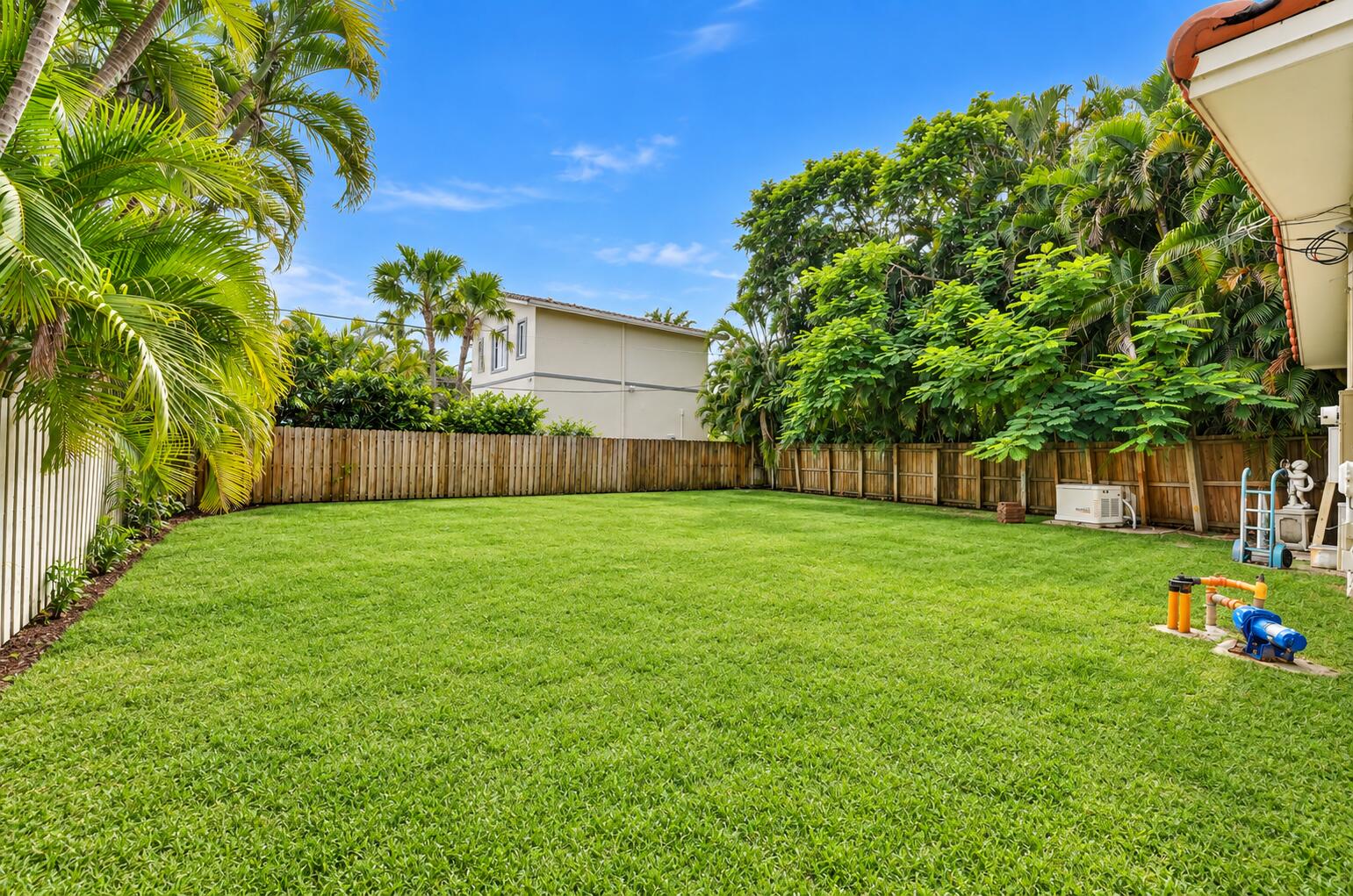 707 NW 24TH Street