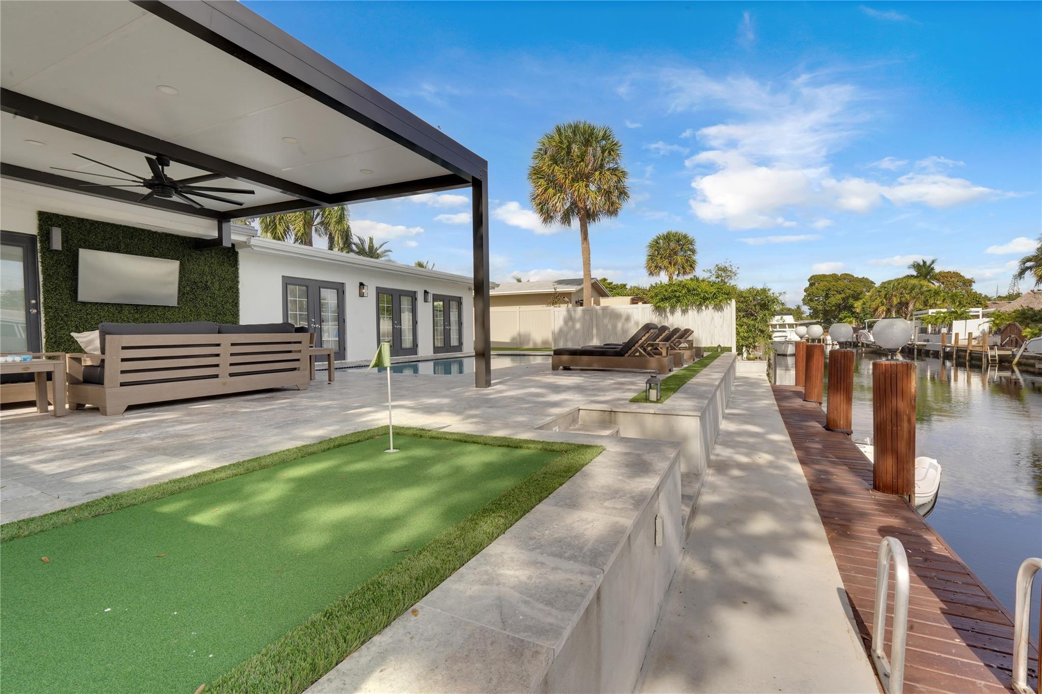 2442 Key Largo Ln