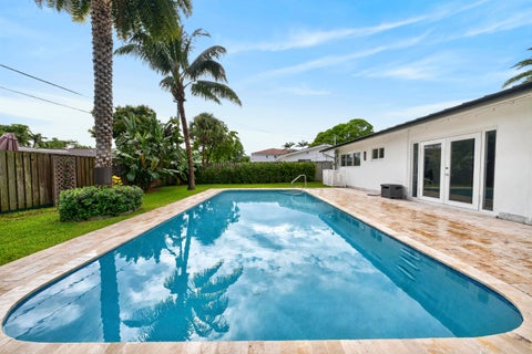Tiny photo for 1970 NE 32nd Street, Lighthouse Point, FL 33064 (MLS # B26081427)