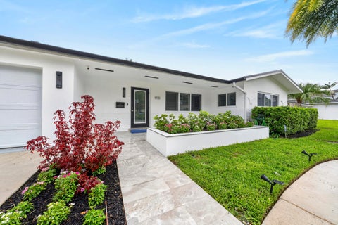 Tiny photo for 1970 NE 32nd Street, Lighthouse Point, FL 33064 (MLS # B26081427)