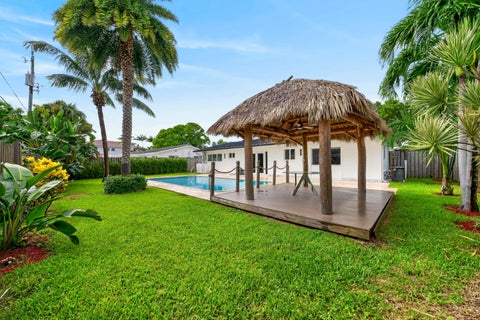 Tiny photo for 1970 NE 32nd Street, Lighthouse Point, FL 33064 (MLS # B26081427)