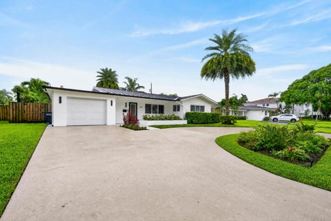Tiny photo for 1970 NE 32nd Street, Lighthouse Point, FL 33064 (MLS # B26081427)