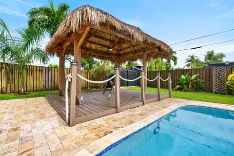 Tiny photo for 1970 NE 32nd Street, Lighthouse Point, FL 33064 (MLS # B26081427)