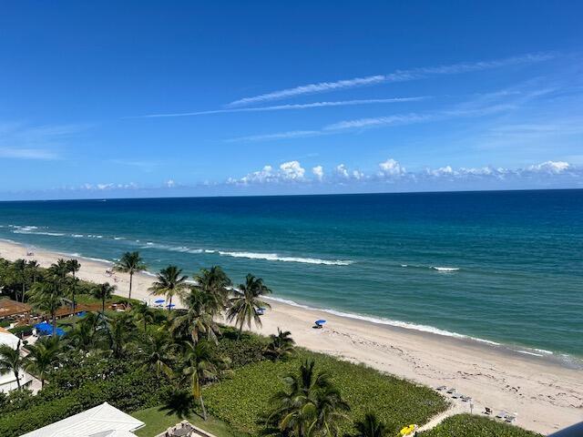 DIRECT OCEAN FRONT BUILDING WITH INTRACOASTAL AND CITY VIEWS. THIS CONDO IS LOCATED IN DESIRABLE HIGHLAND BEACH, 24/7 DOORMAN. ALL BRAND-NEW APPLIANCE FRESHLY PAINTED. NEW CARPET INSTALL IN ALL BEDROOMS