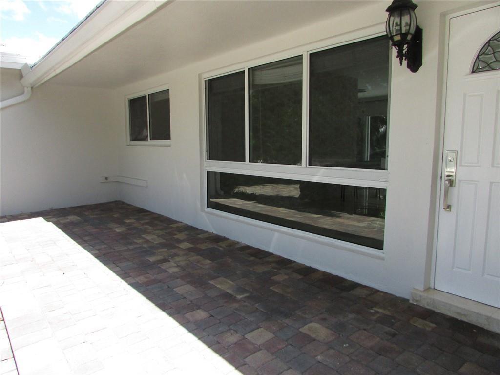 2031 NE 14th Ct
