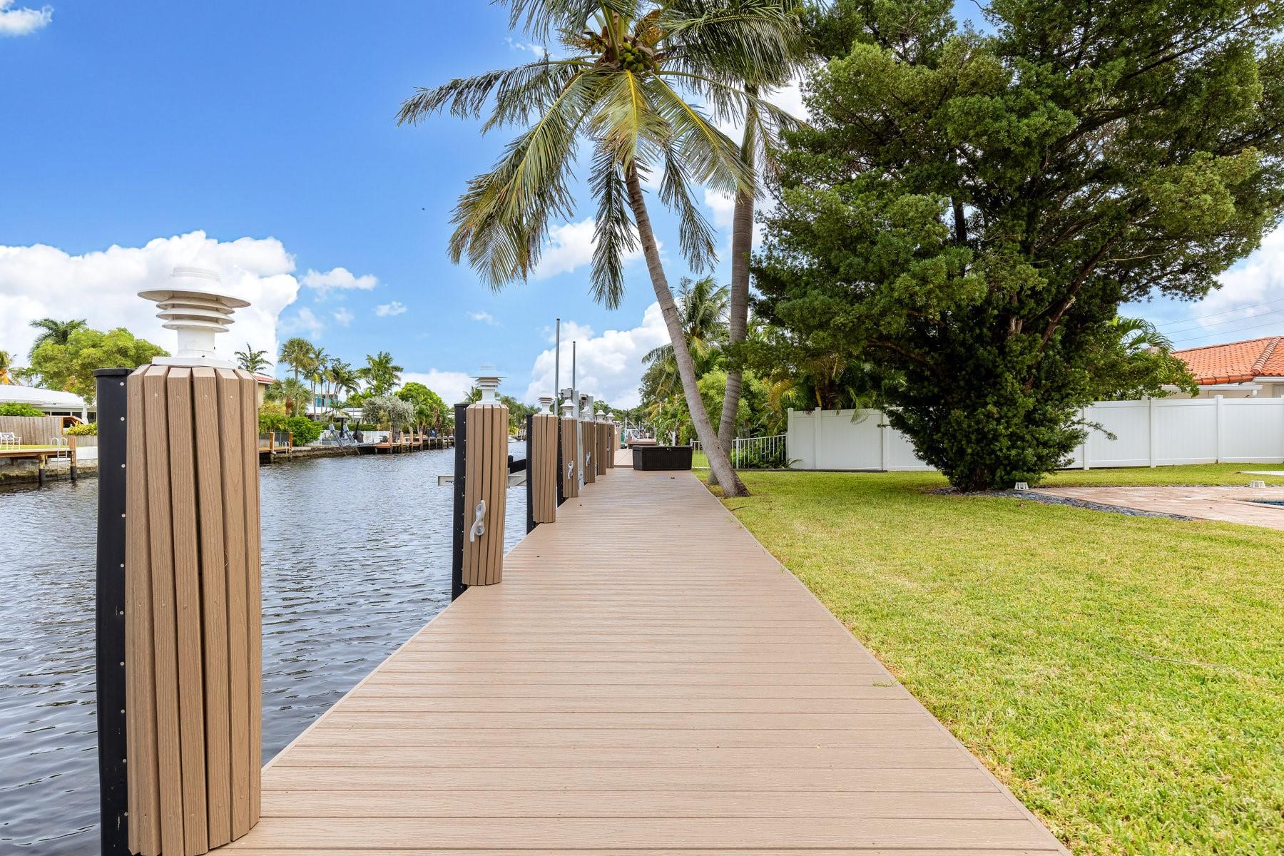 LAUDER GATE ISLES - Residential